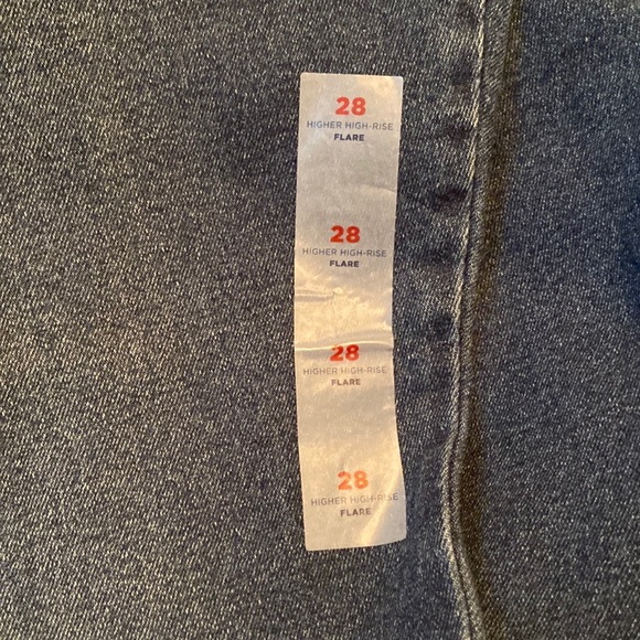 Old Navy Higher High-Rise Flare Jean - Picture 5 of 7